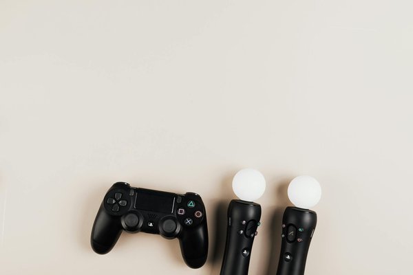 Comment choisir un bon moniteur avec une résolution 5K pour l'édition vidéo professionnelle?